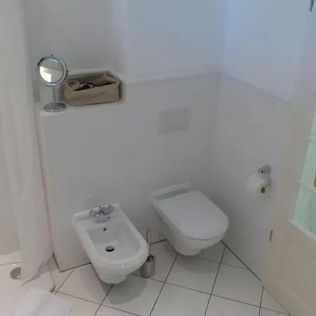 Lejlighed Gut-rattelvitz-parterre-c-hochwertig-sauna-kamin-etankstelle-spielscheune-15-000qm-parkland