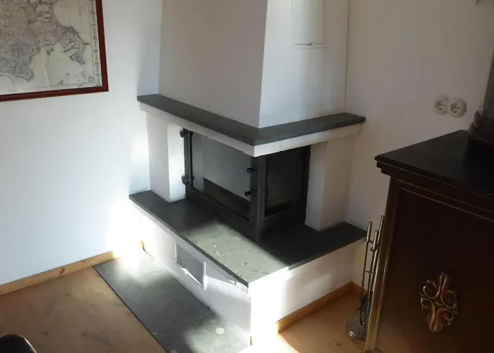 Lägenhet Gut-rattelvitz-parterre-c-hochwertig-sauna-kamin-etankstelle-spielscheune-15-000qm-parkland Gingst