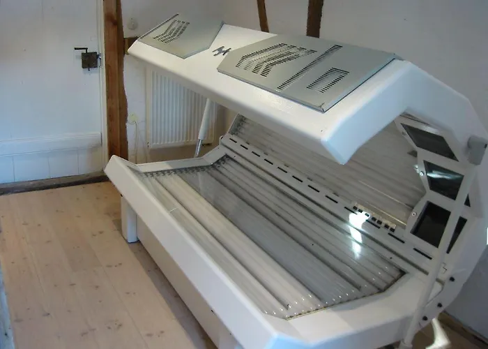 Lägenhet Gut-rattelvitz-parterre-c-hochwertig-sauna-kamin-etankstelle-spielscheune-15-000qm-parkland Gingst